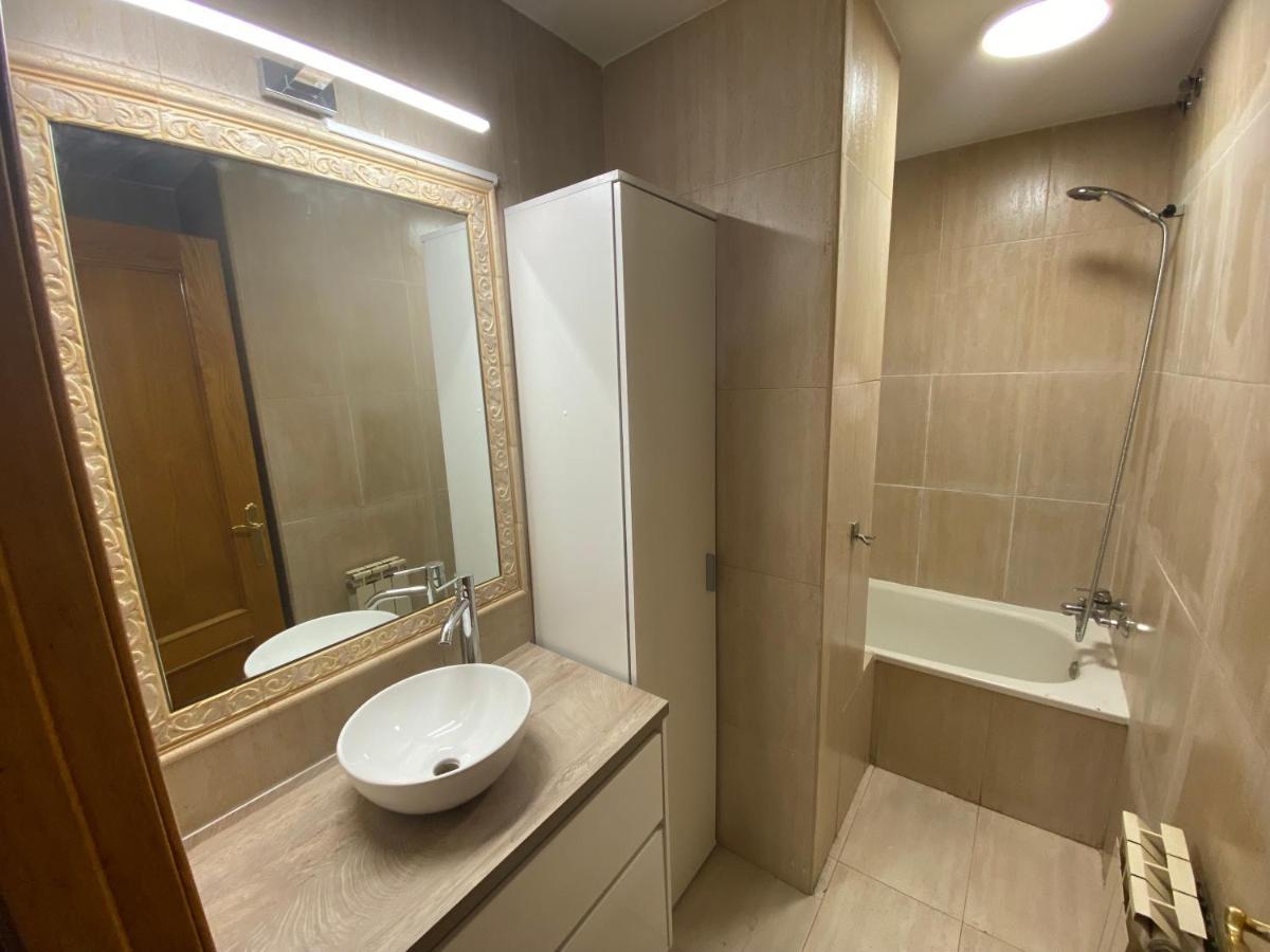 Apartment Acogedor Piso En Con Piscina Sort